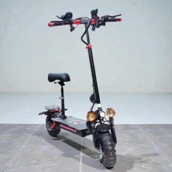 صورة سكوتر الوحش محركين أمامي وخلفي